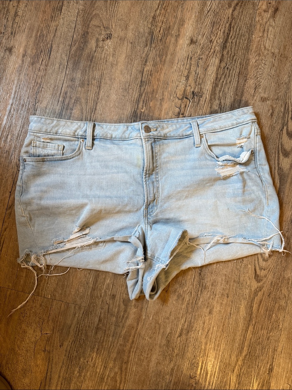Old Navy Light Wash Distressed Denim Cutoff Shorts